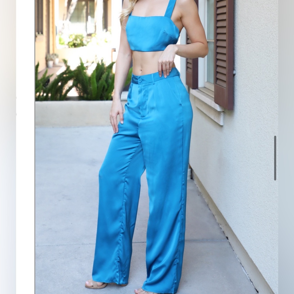 Silky Caribbean Blue Crop Top & Trouser Pant Set